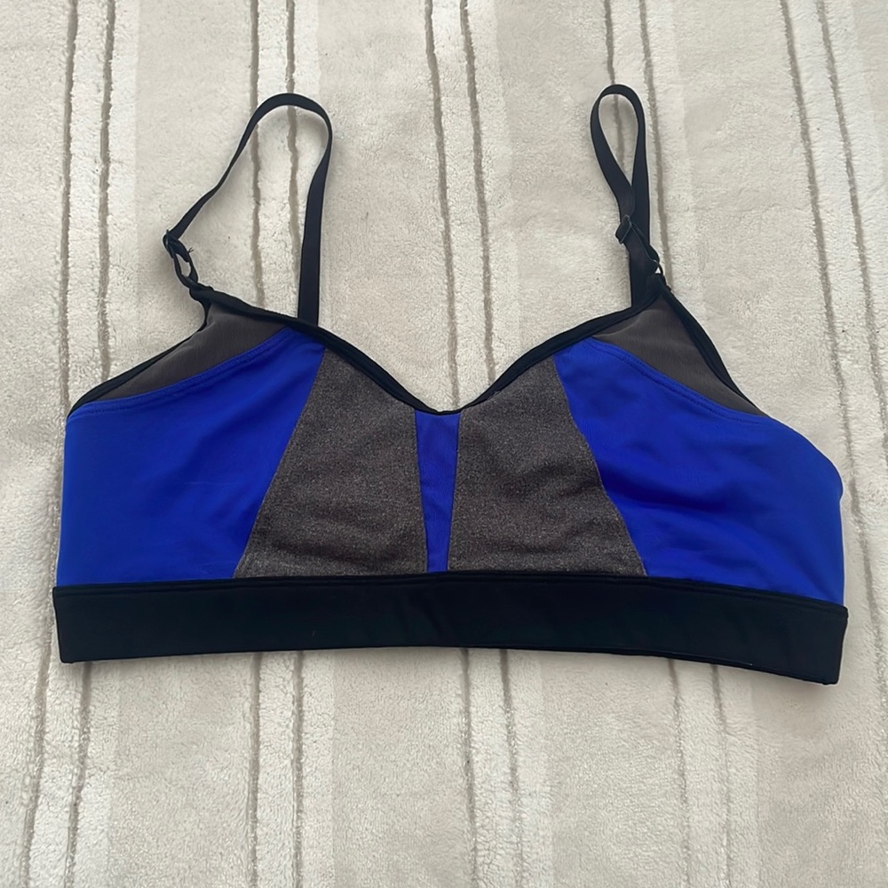 Yoga Alo Medium